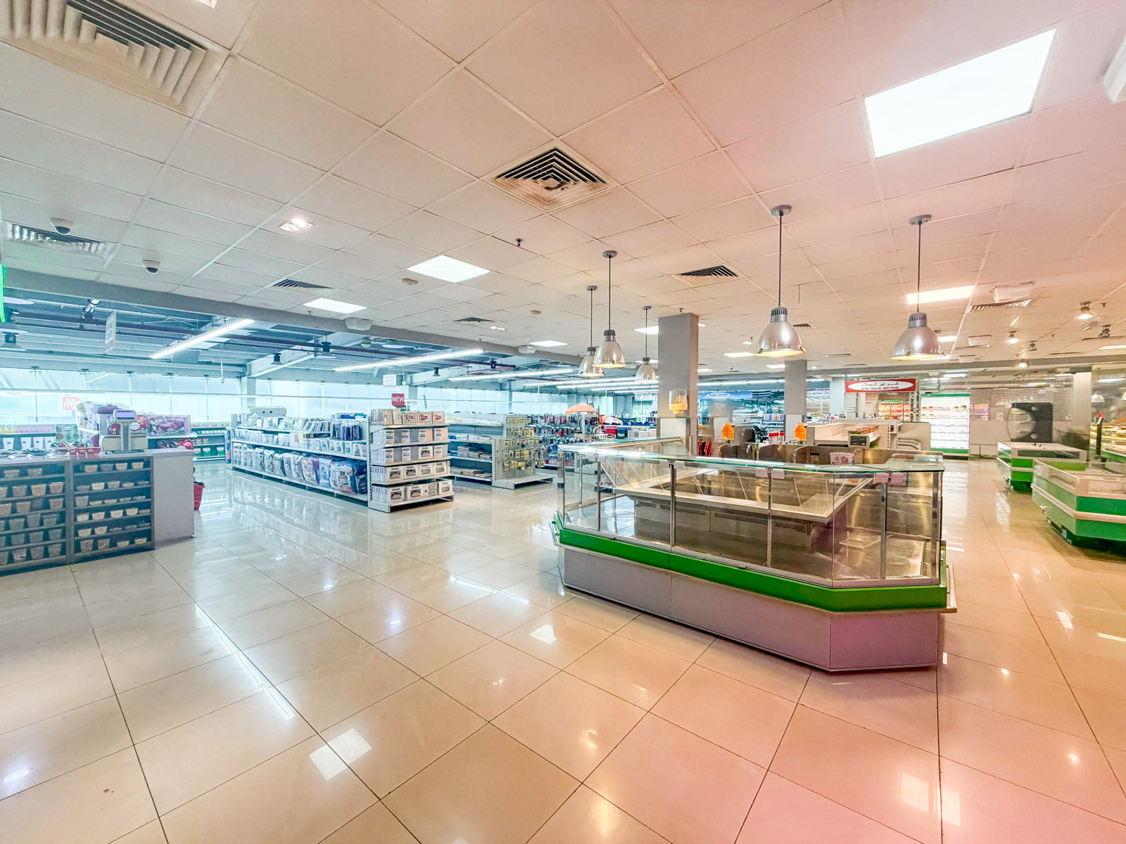 Prime Retail | 30,000 Sqft | Green Community