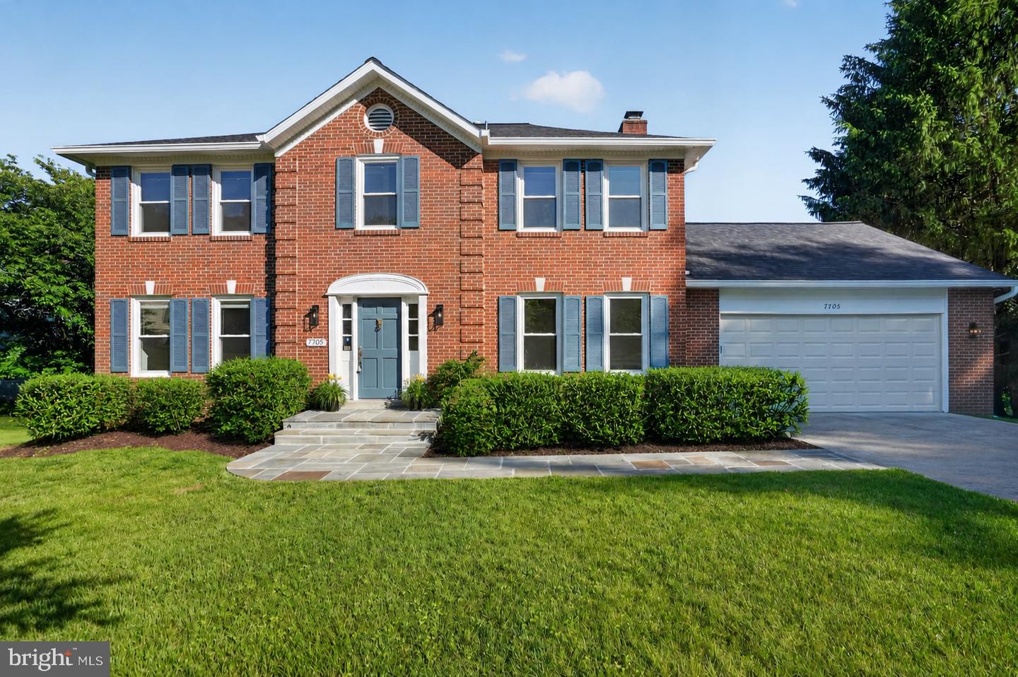 Spacious, Updated & Sun-Filled in Al Marah