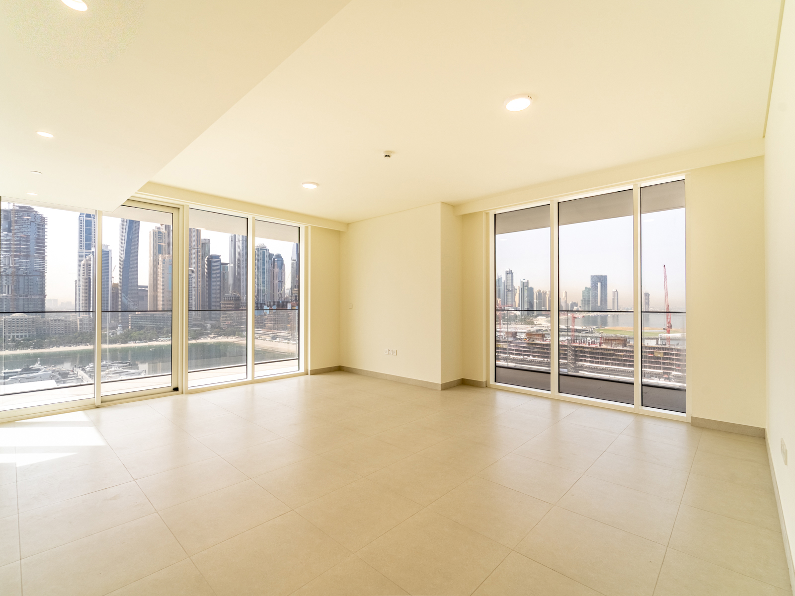 Unfurnished I Sea View I Private Beach