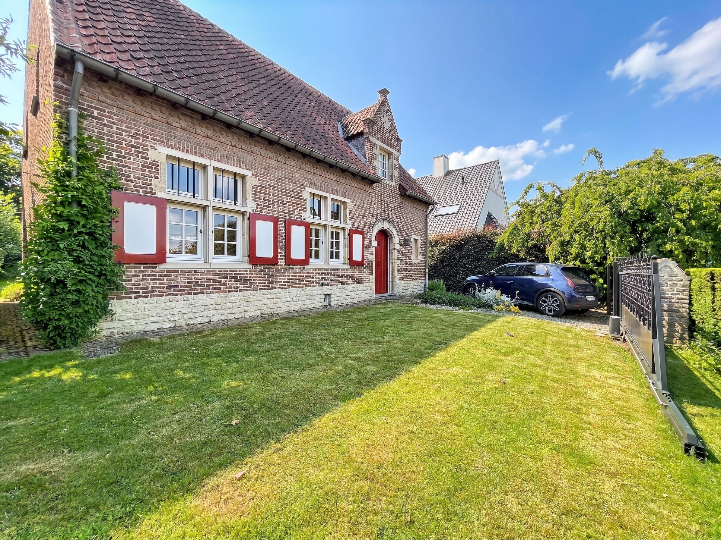 Superbe maison lumineuse 2 chambres avec jardin et double garage