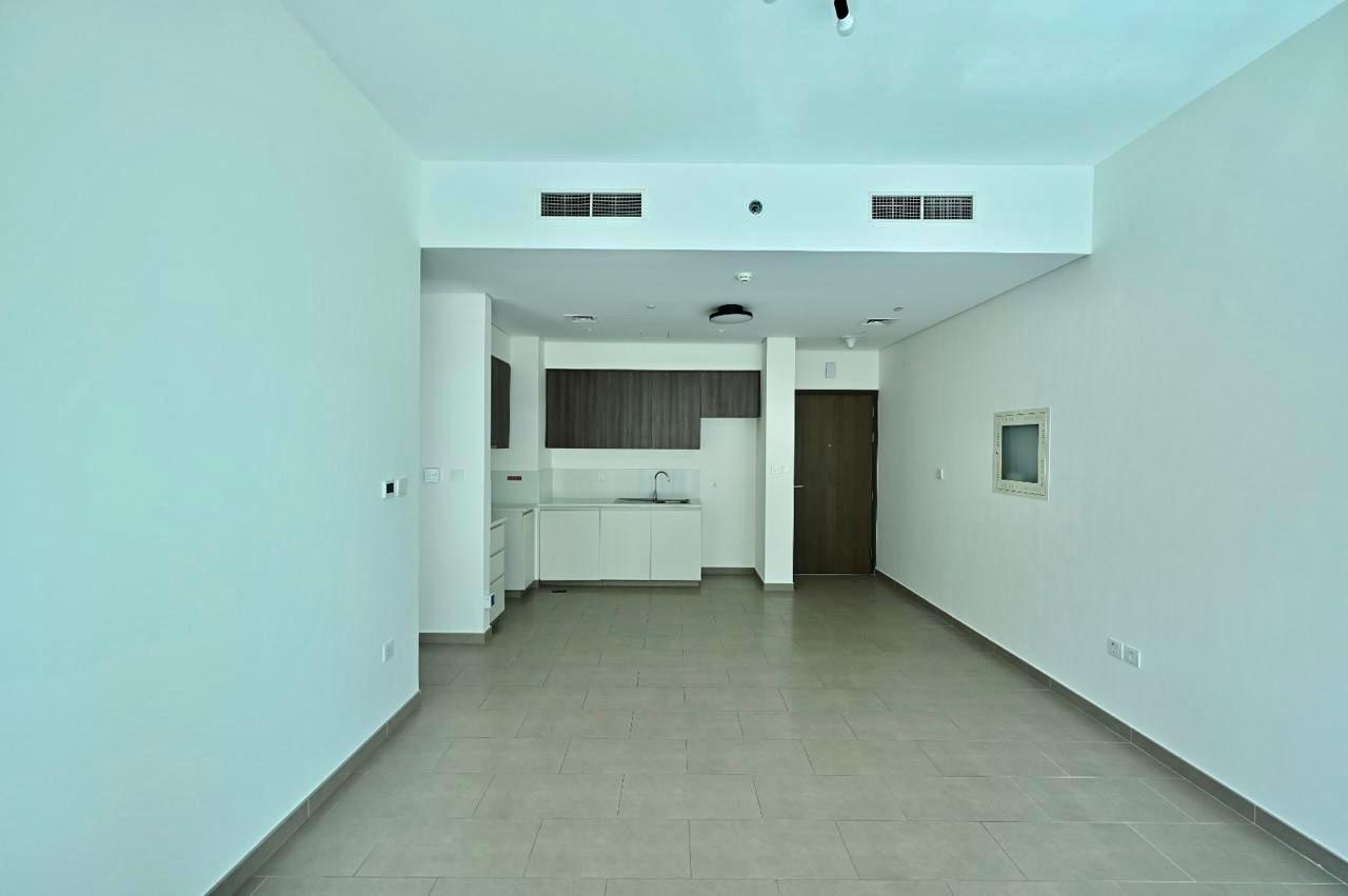 Pool View | Well Maintained | Chiller Free