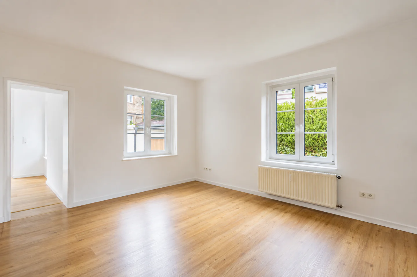 **RESERVIERT**Charmante Altbauwohnung mit großzügigem Grundriss auf der Hambacher Höhe! - Photo 3