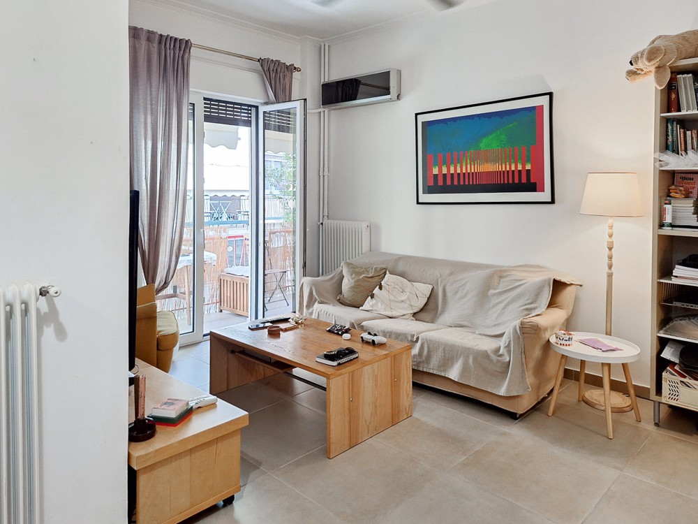 Renovated and furnished flat in Acropolis