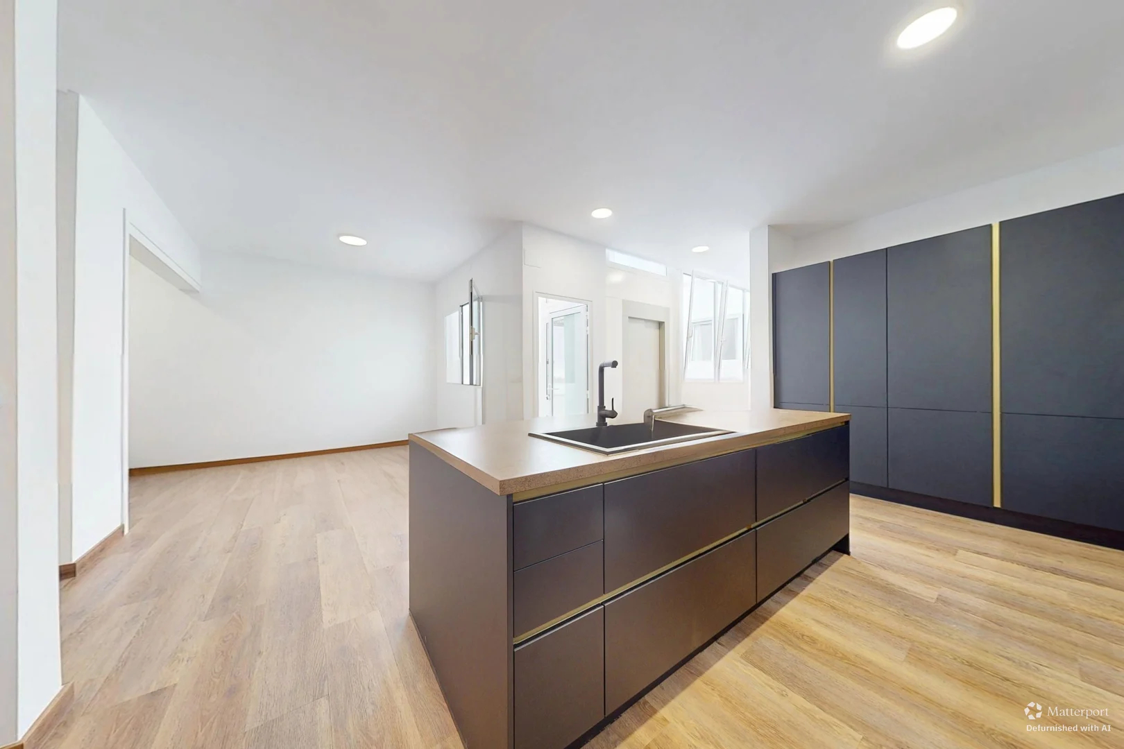 Moderne und Tradition in Vegueta: Exklusive Wohnung mit Aufzug [KI-modifiziert]