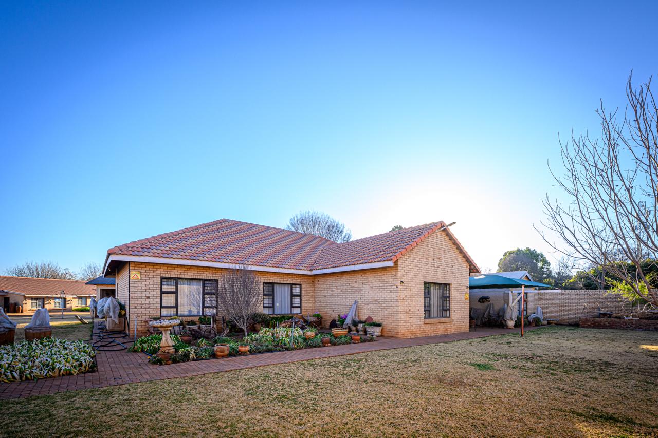 Smallholding on the Northen side of town