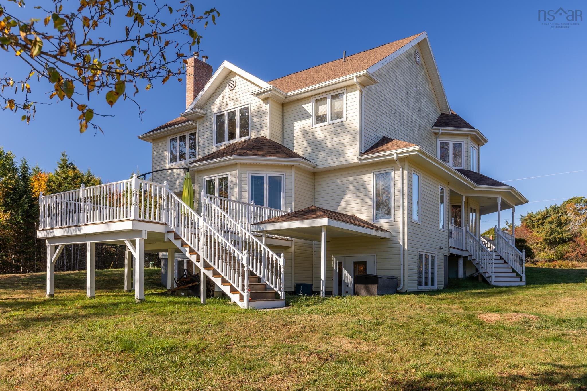 Exceptional executive home