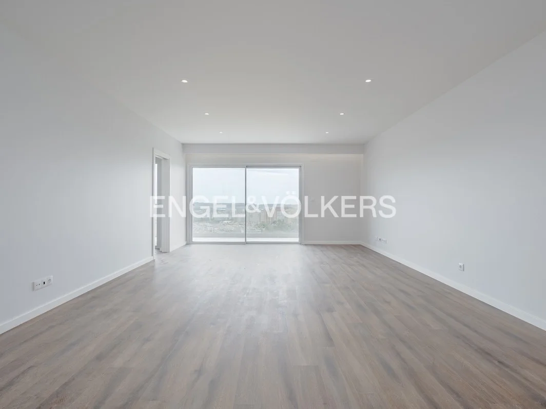 2 bedroom apartment with River View, Carnaxide