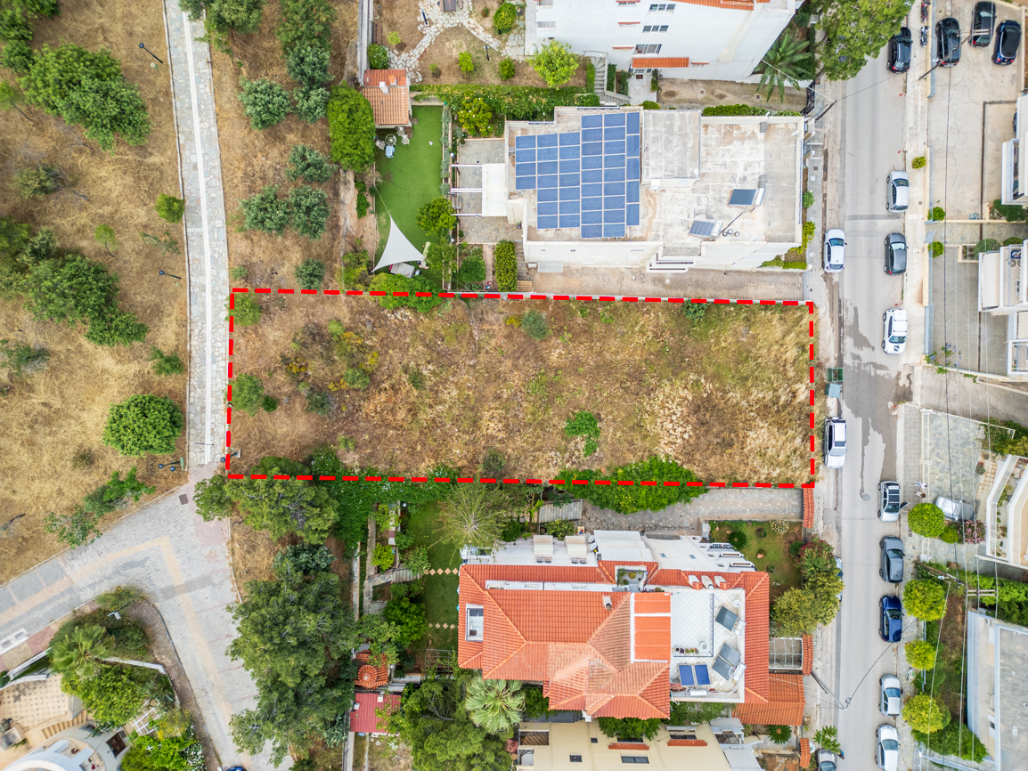 671 sq.m. dual-access plot with views