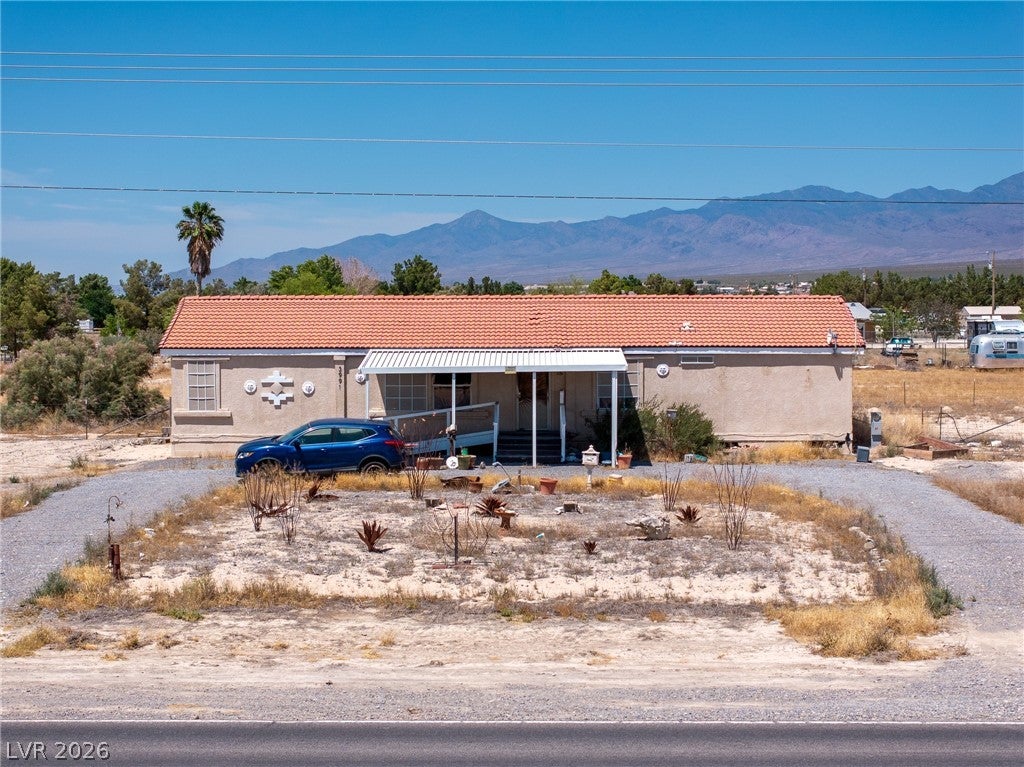 No HOA Fixer Opportunity with Mountain Views