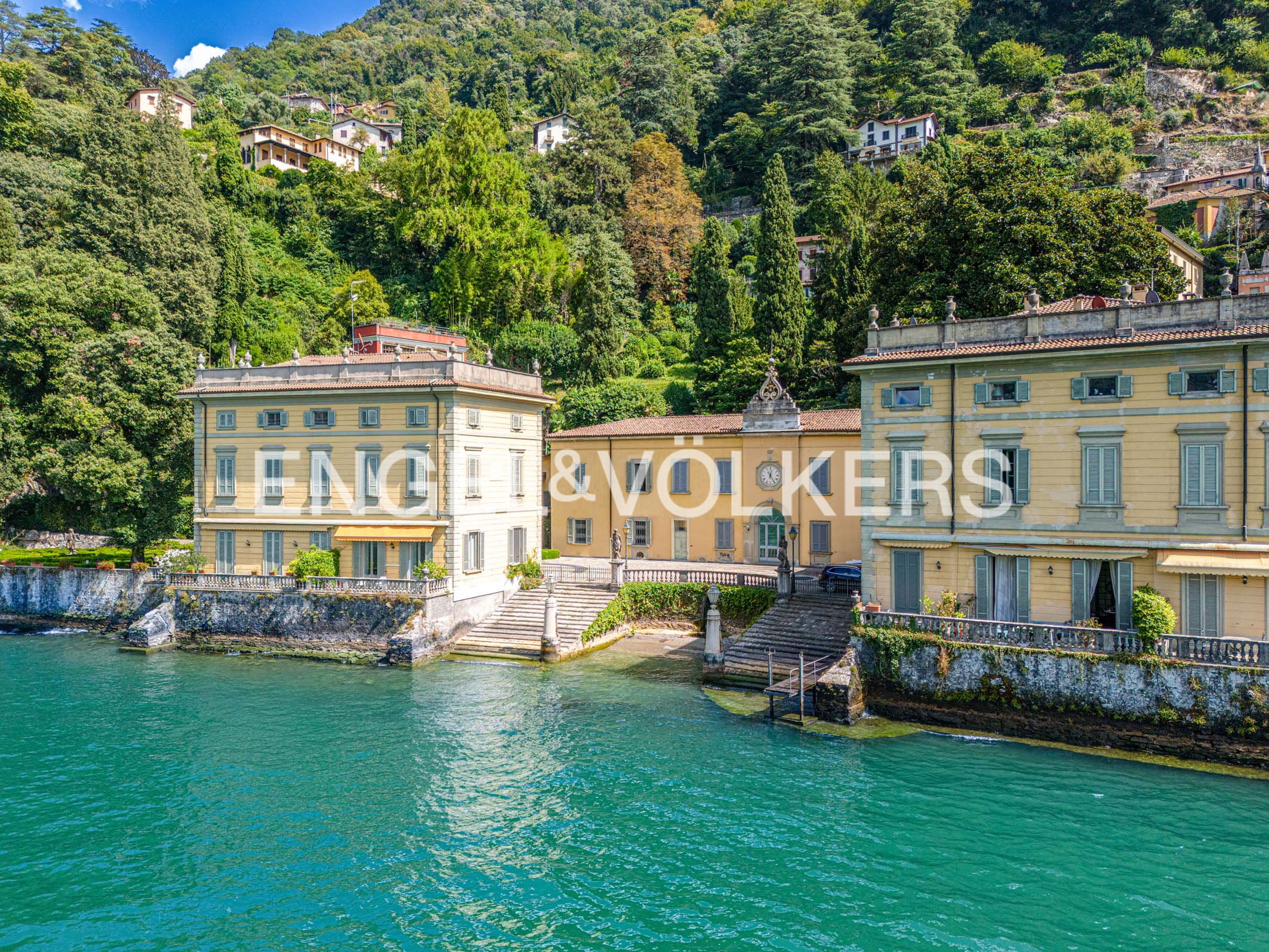 Design-Apartments in historischer Villa mit Seezugang
