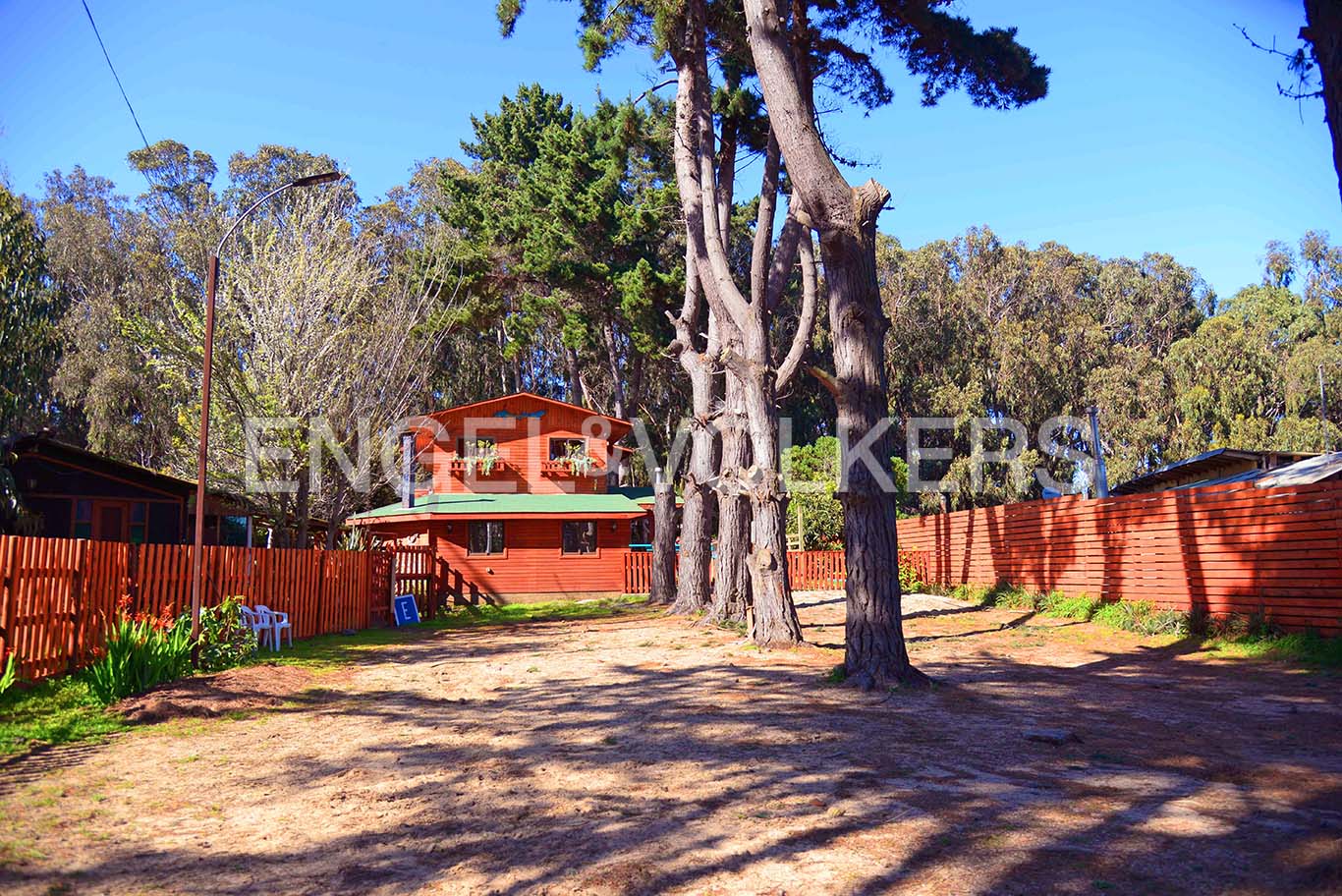Casa y cabañas  comercial en Isla Negra