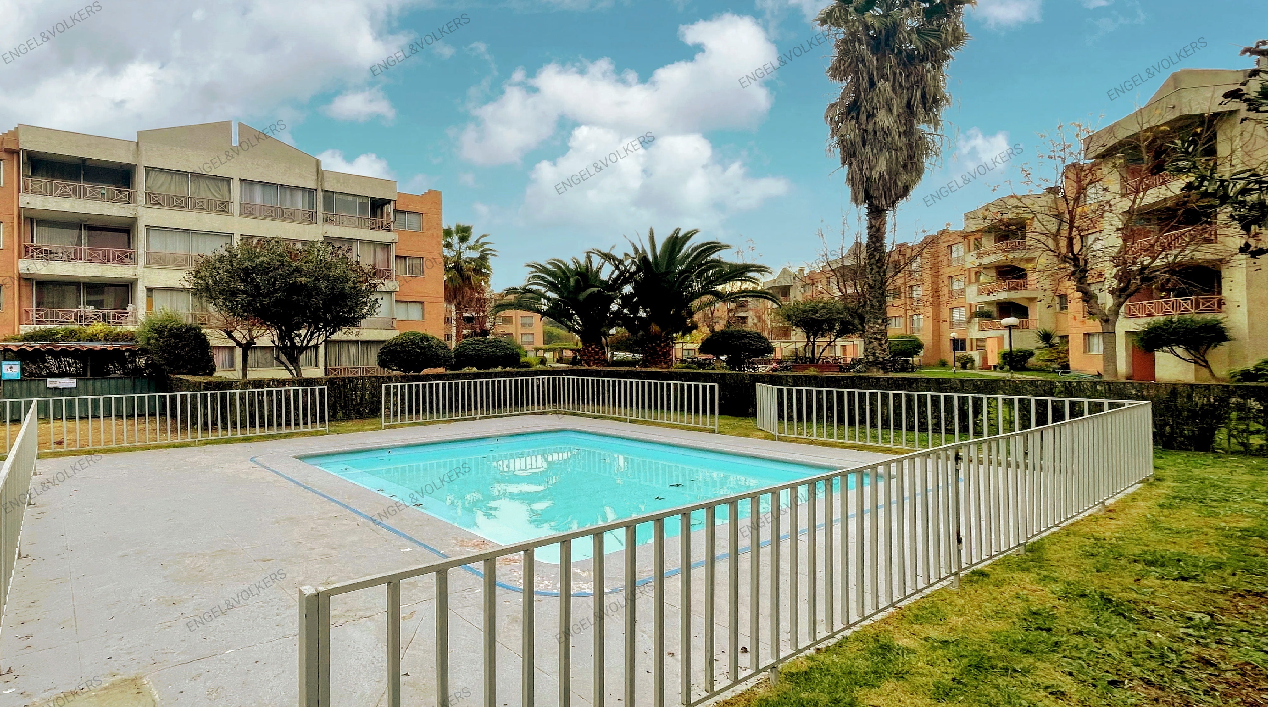 3D + 2B + Est. / Av. Pajaritos / Av. Las Torres