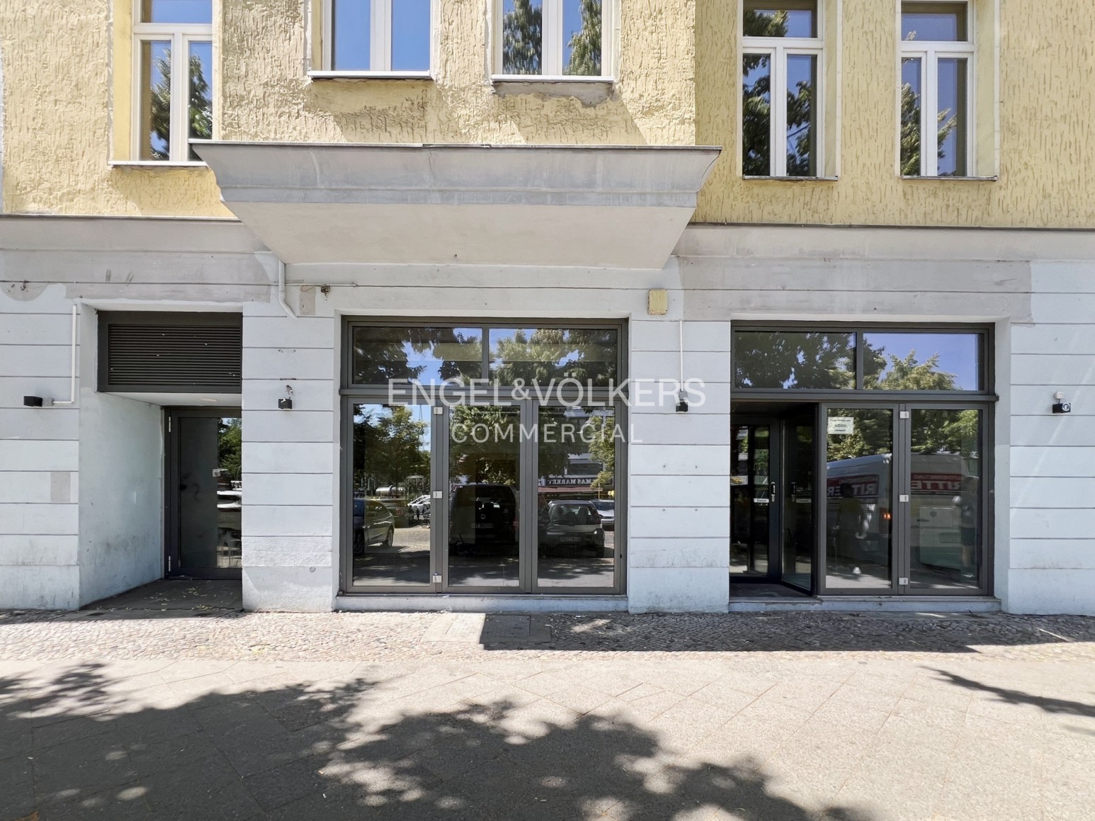 Attraktive Ladeneinheit am S-Bahnhof Charlottenburg