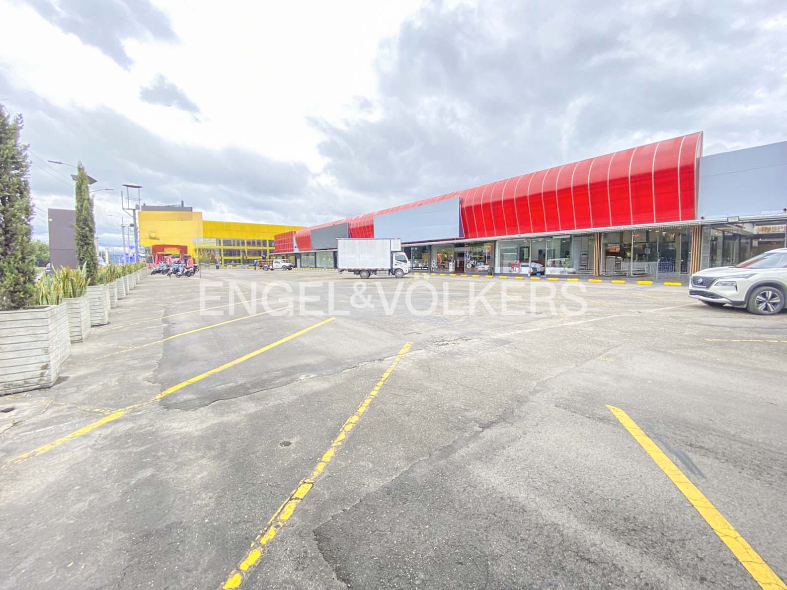 Vendo 11.076m² para gran desarrollo. Excelente ubicación