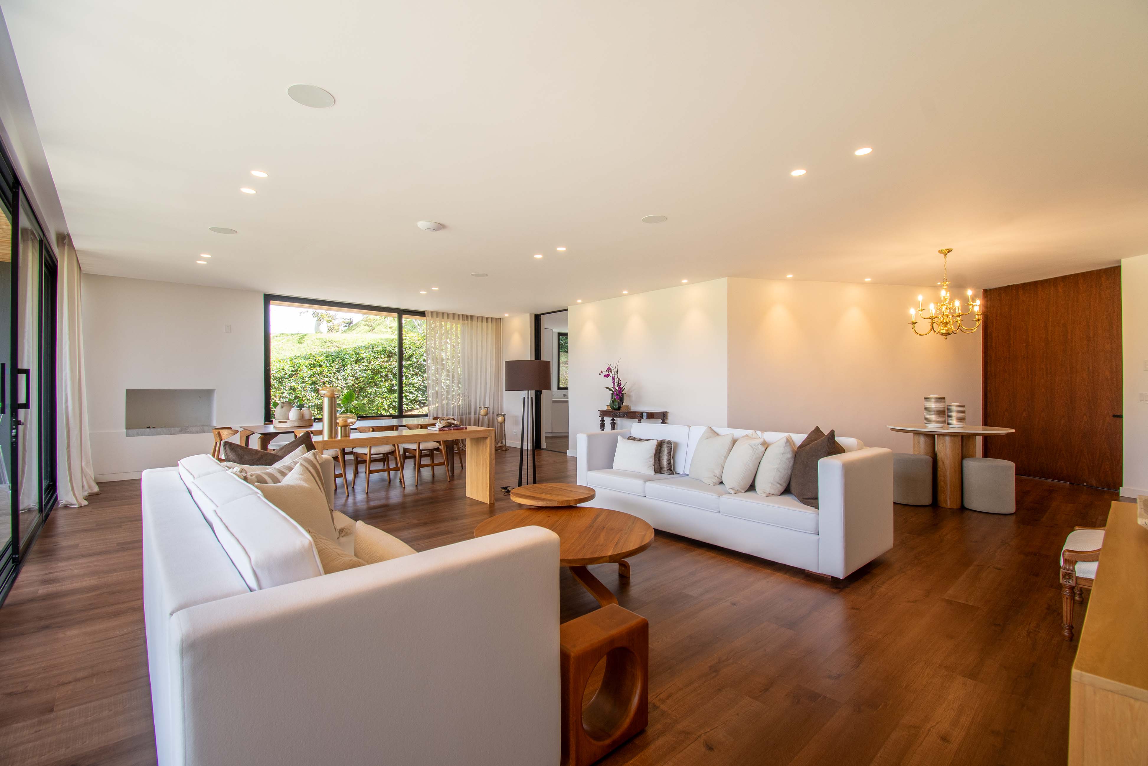 Casa de diseño con clubhouse para venta en El Retiro