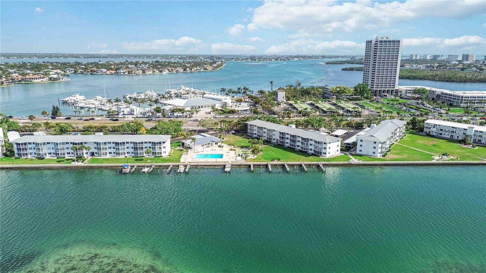Premier Bayfront Living: Remodeled with Private Boat Slips