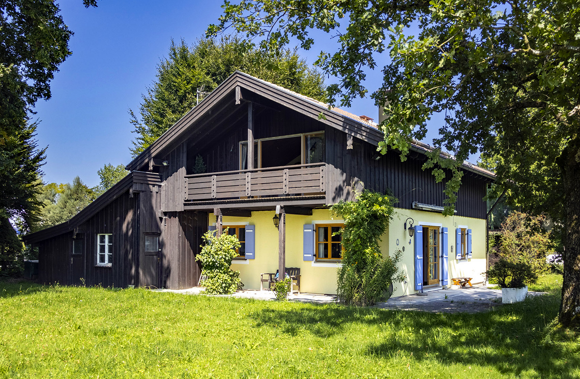 Begehrter Rückzugsort am Chiemsee – Seezugang, Yachtclub Nähe und Ausblick