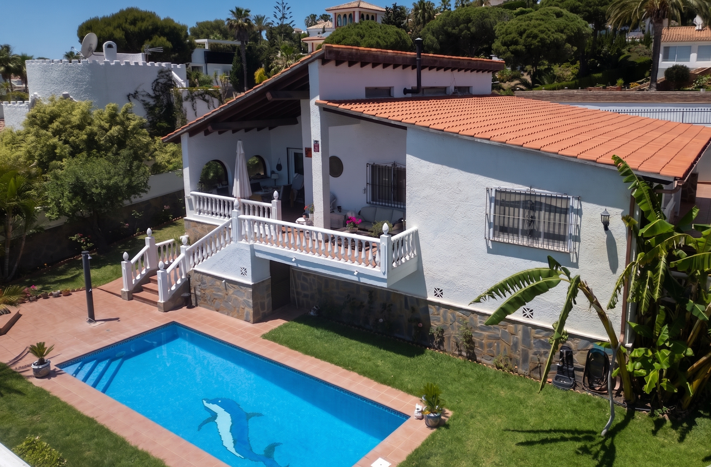 Exclusive single-story villa steps from the sea in Torrenueva