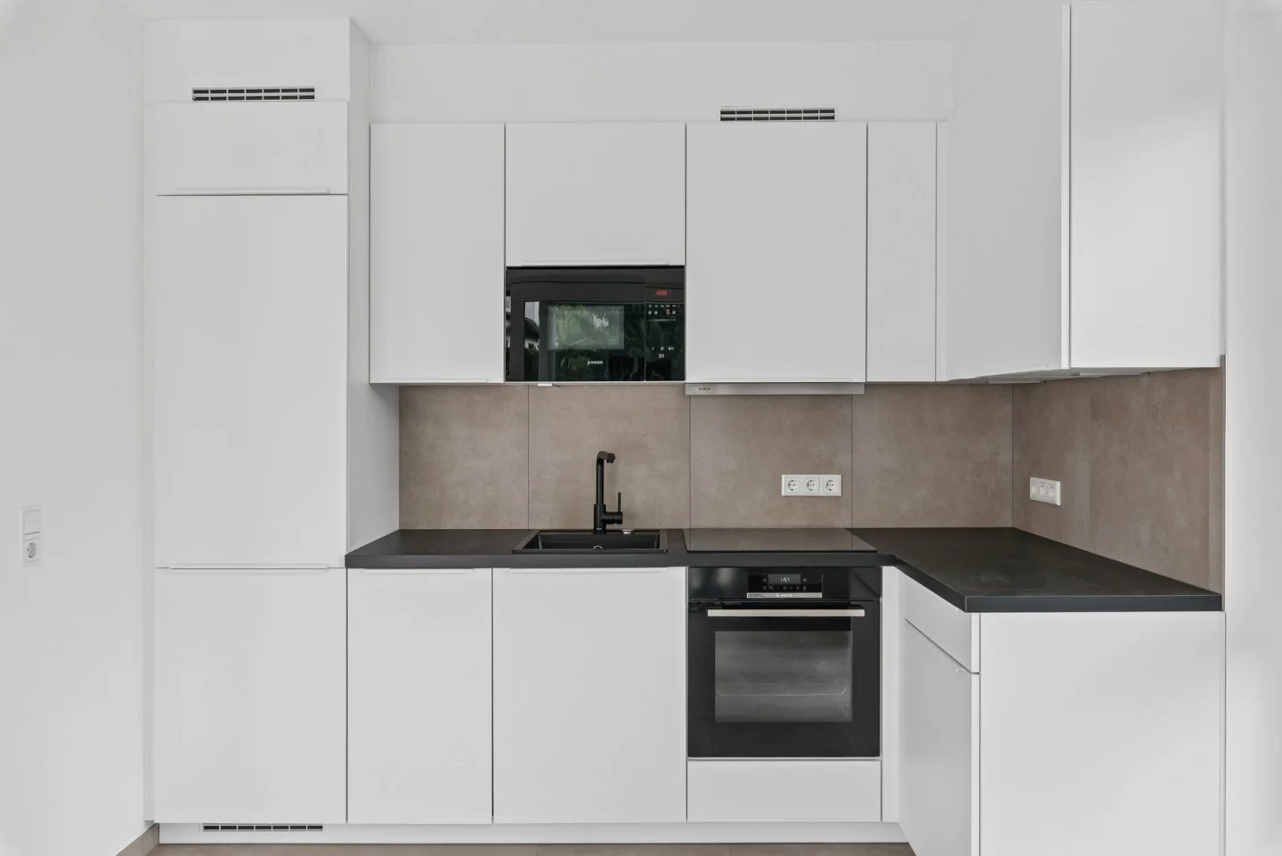 Exklusive Drei-Zimmer-Wohnung mit Terrasse in Bad Soden - Photo 2