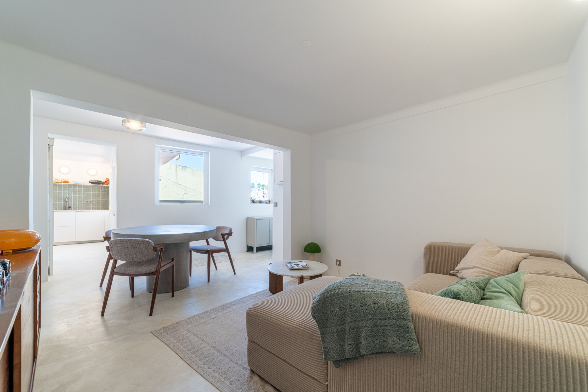 2-bedroom penthouse with balcony and river view in Alfama