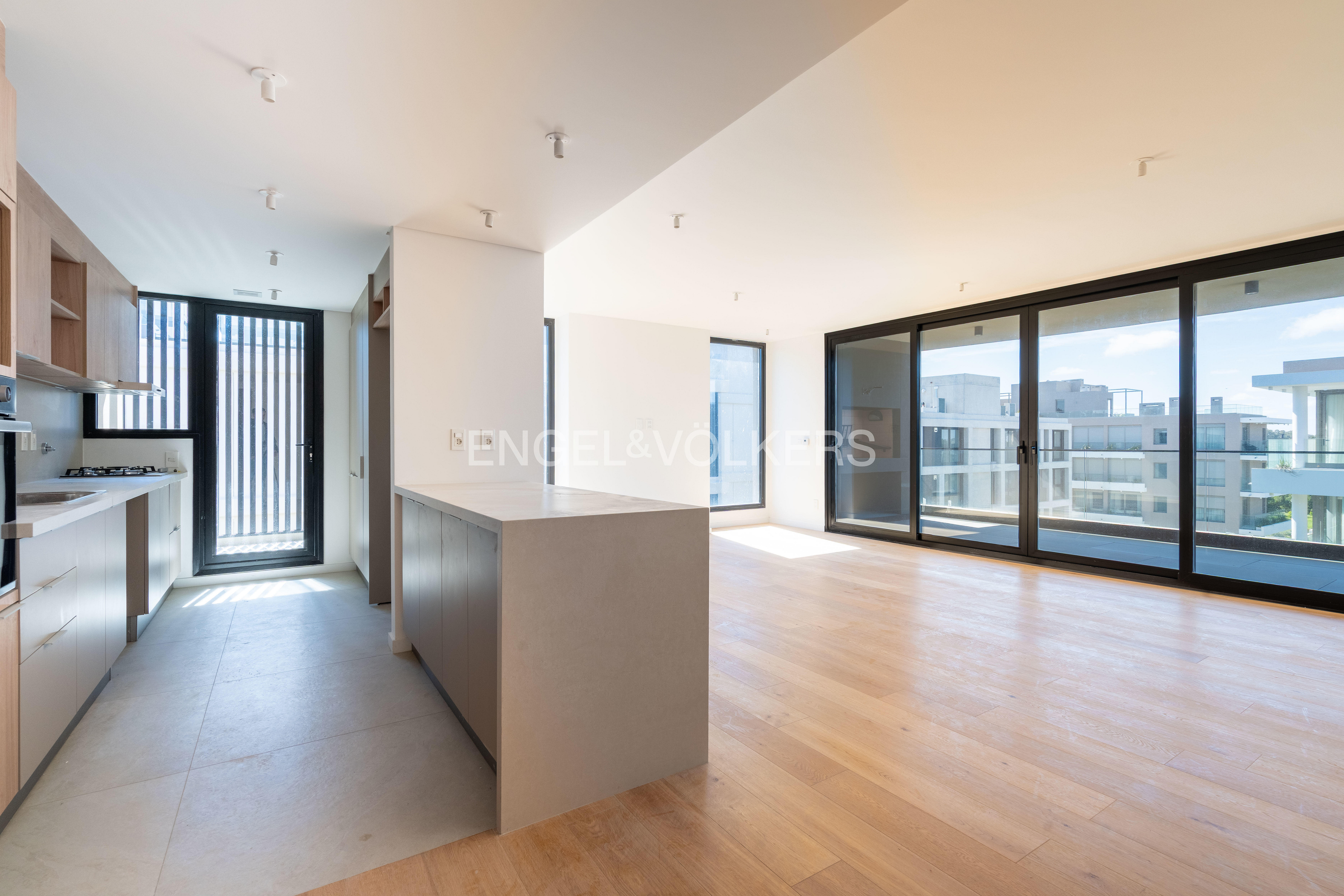 Excelente Penthouse 3 dormitorios con rooftop privado en venta en Barrio Parques II