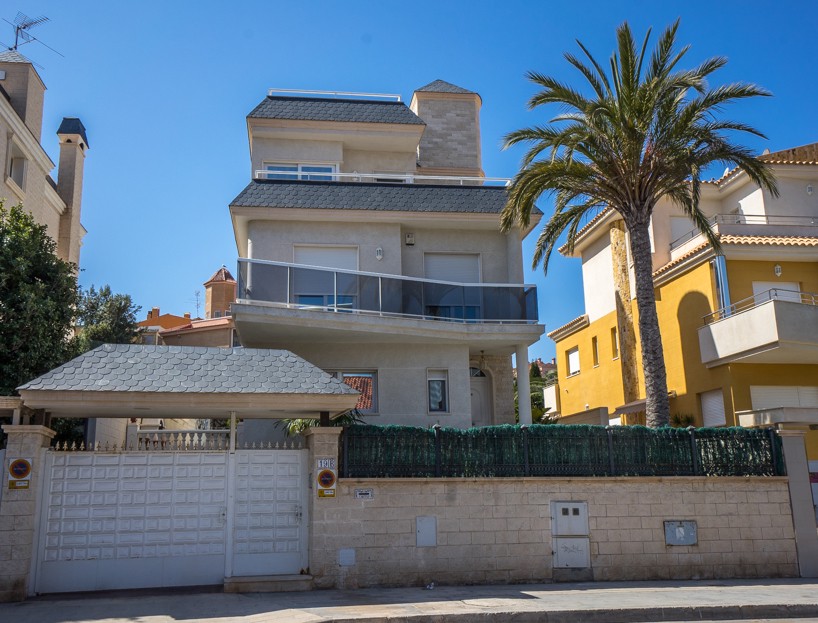 Elegant Villa in the Heart of Cabo de Huertas