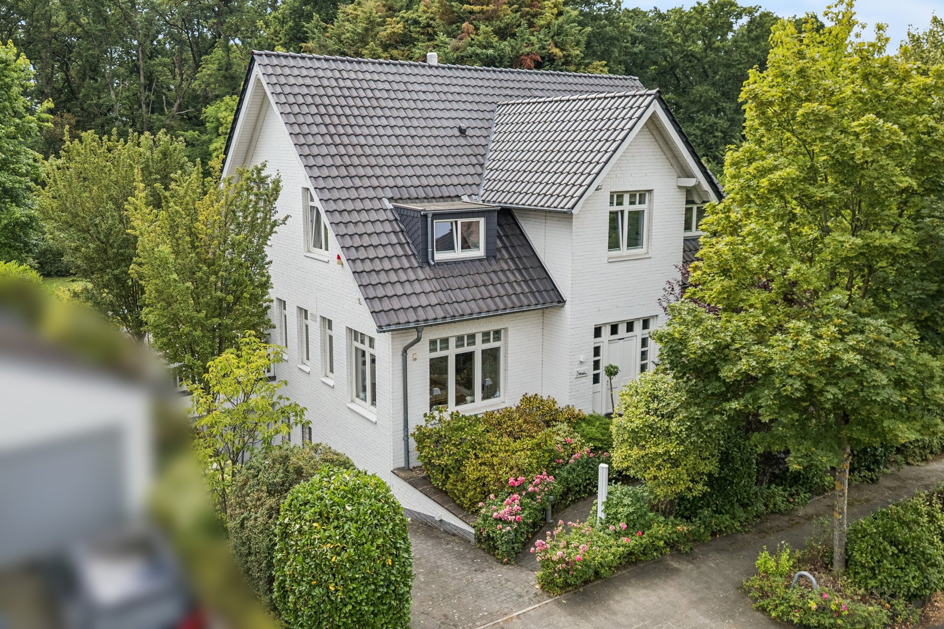 Zeitlose Eleganz am Fühlinger See - Exklusives Einfamilienhaus mit Privatsphäre