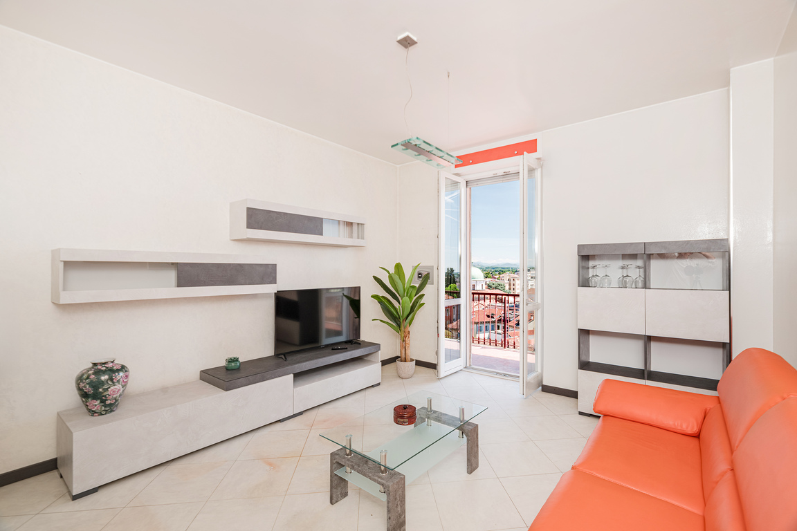 High-floor apartment with beautiful view