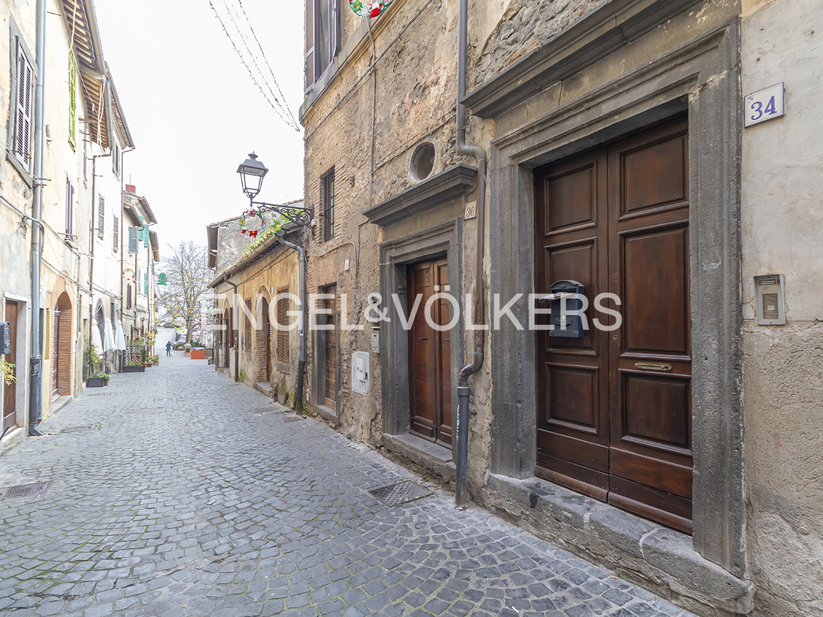 15th-century historic residences in the authentic heart of Bracciano