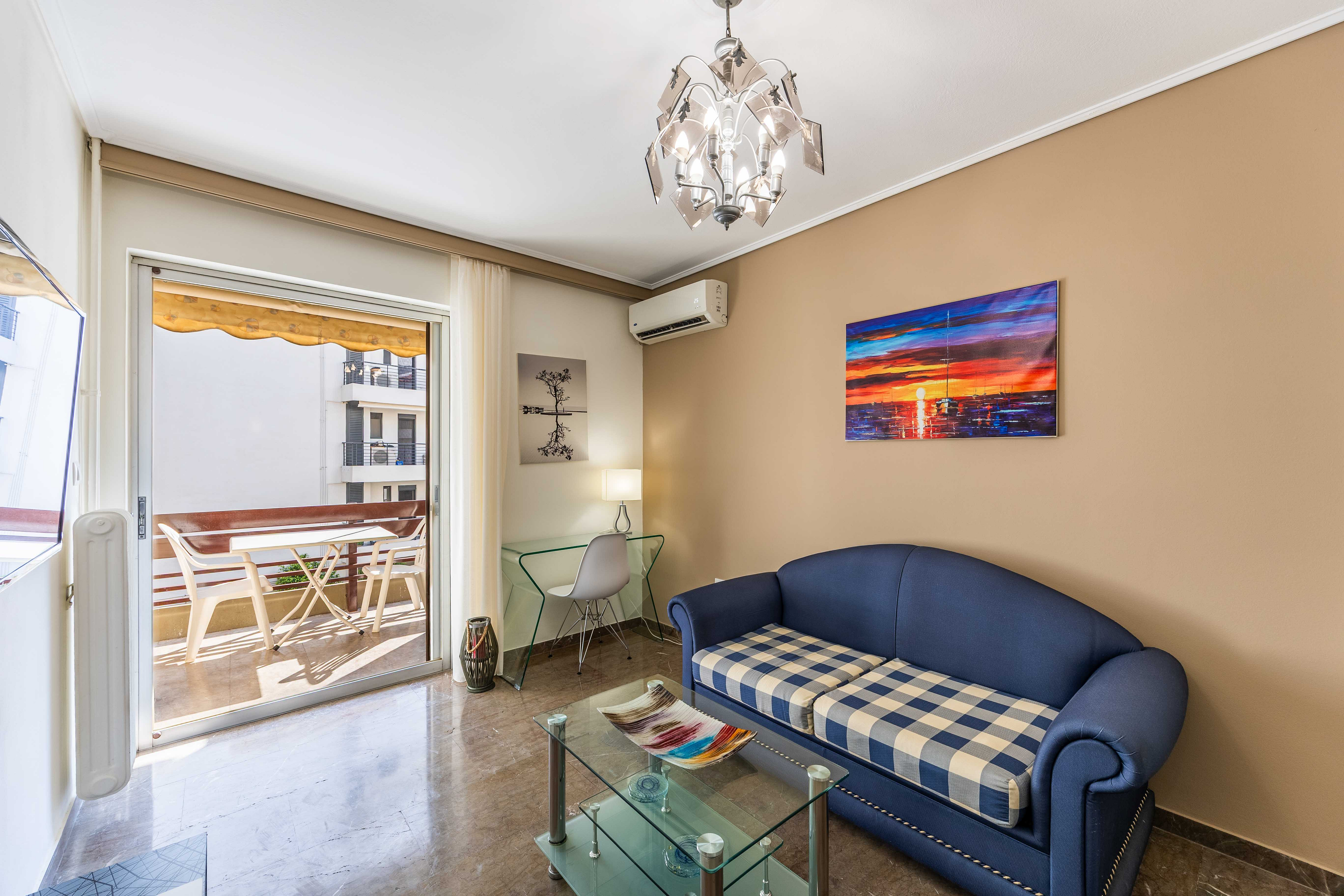 Investment apartment 350m from the sea