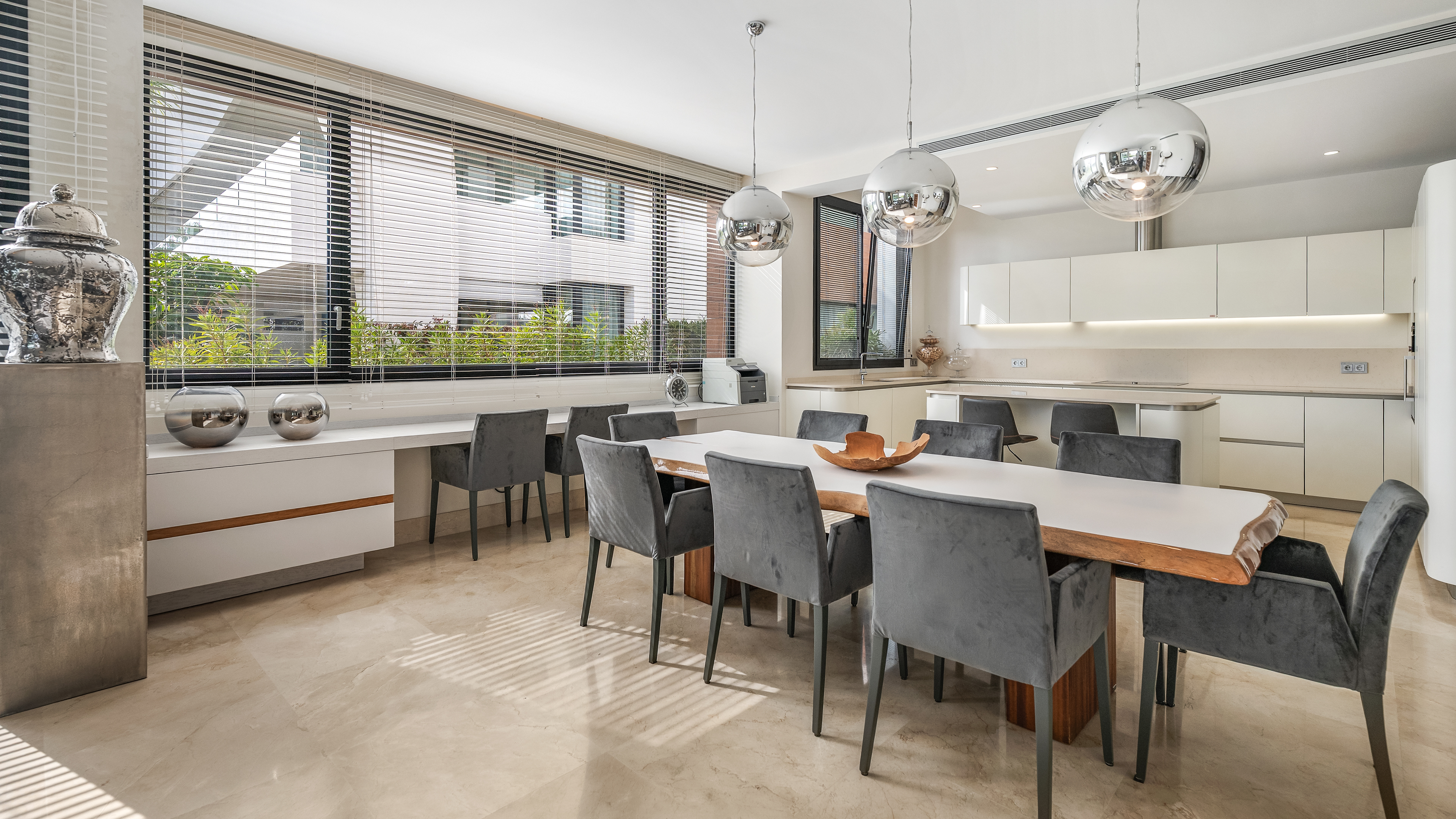 Luxuriöse 5-Zimmer-Maisonette im Erdgeschoss in Sierra Blanca, Goldene Meile | Mittel- u. Langzeitmiete