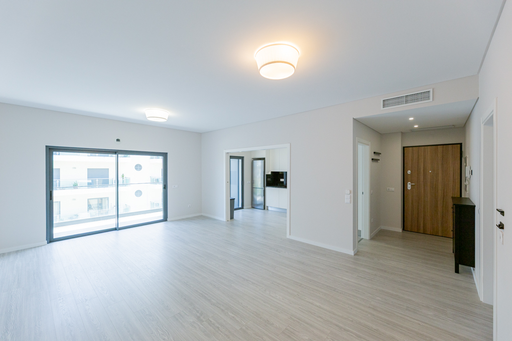 3-Zimmer-Wohnung zur Miete mit Parkplatz in Faro