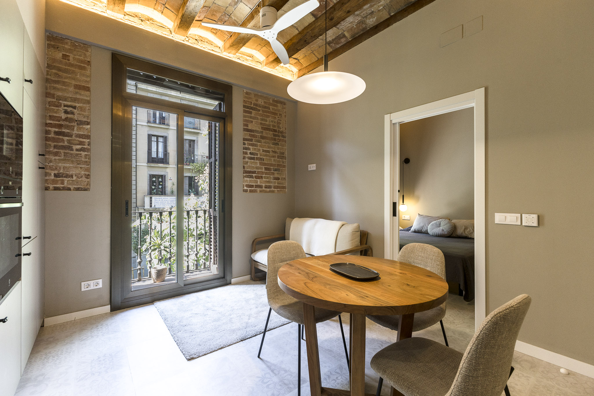 Temporary 3-month apartment in Eixample
