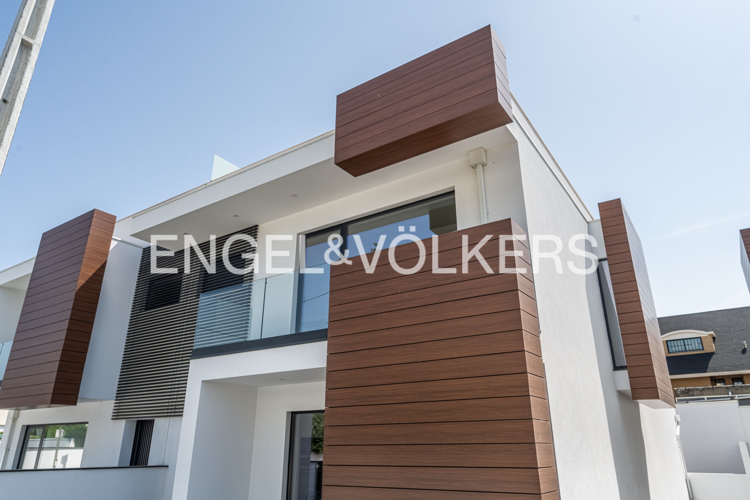 4-Bedroom House near Salgueiros Beach