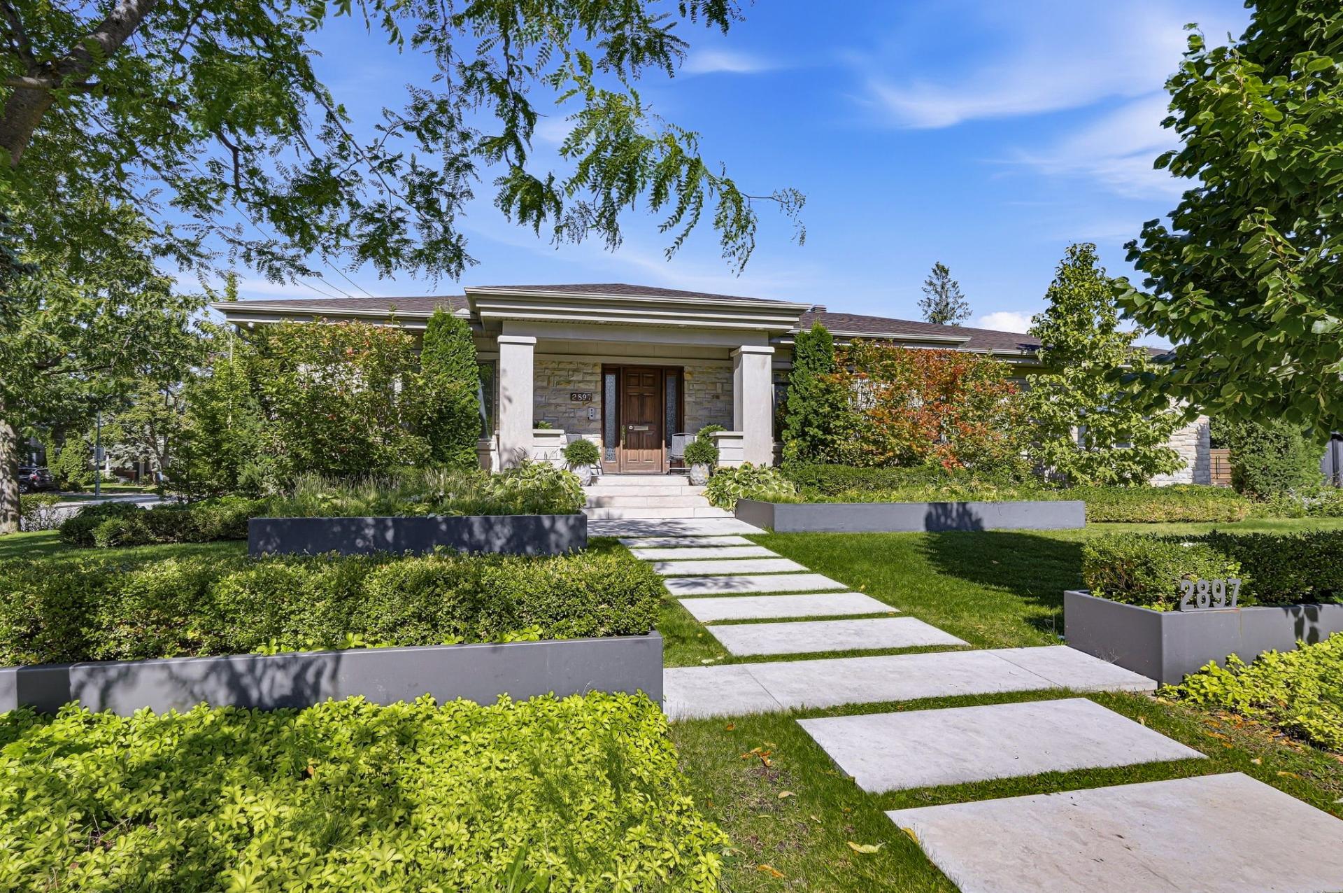 Exceptional turnkey residence in a prestigious area