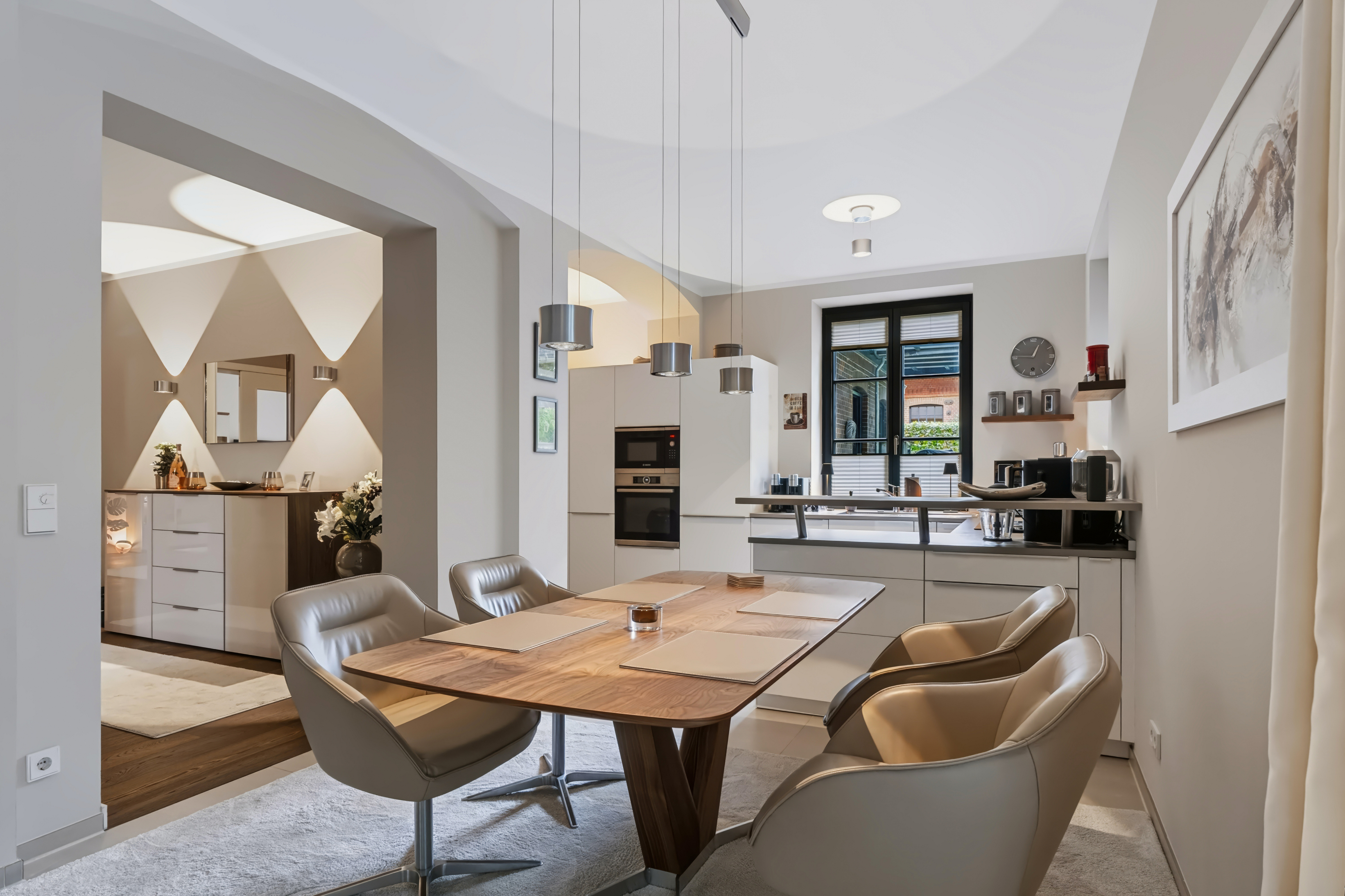Rarität: Exklusive Altbauwohnung mit historischem Charme im Gartengeschoss und Blick in den Park