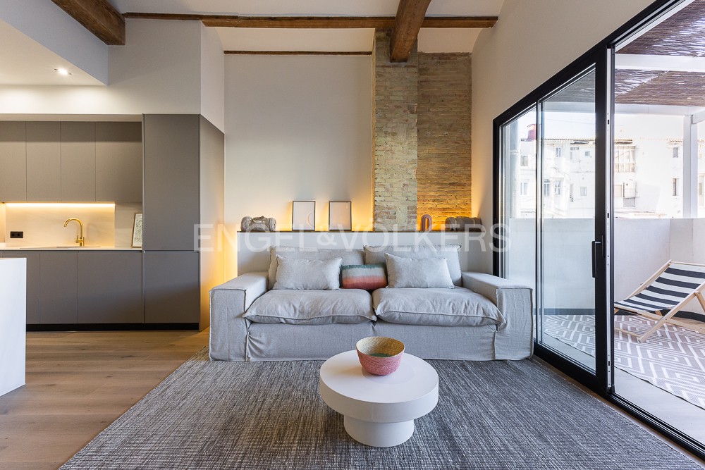 Modern flat with brand new integral refurbishment in Ruzafa