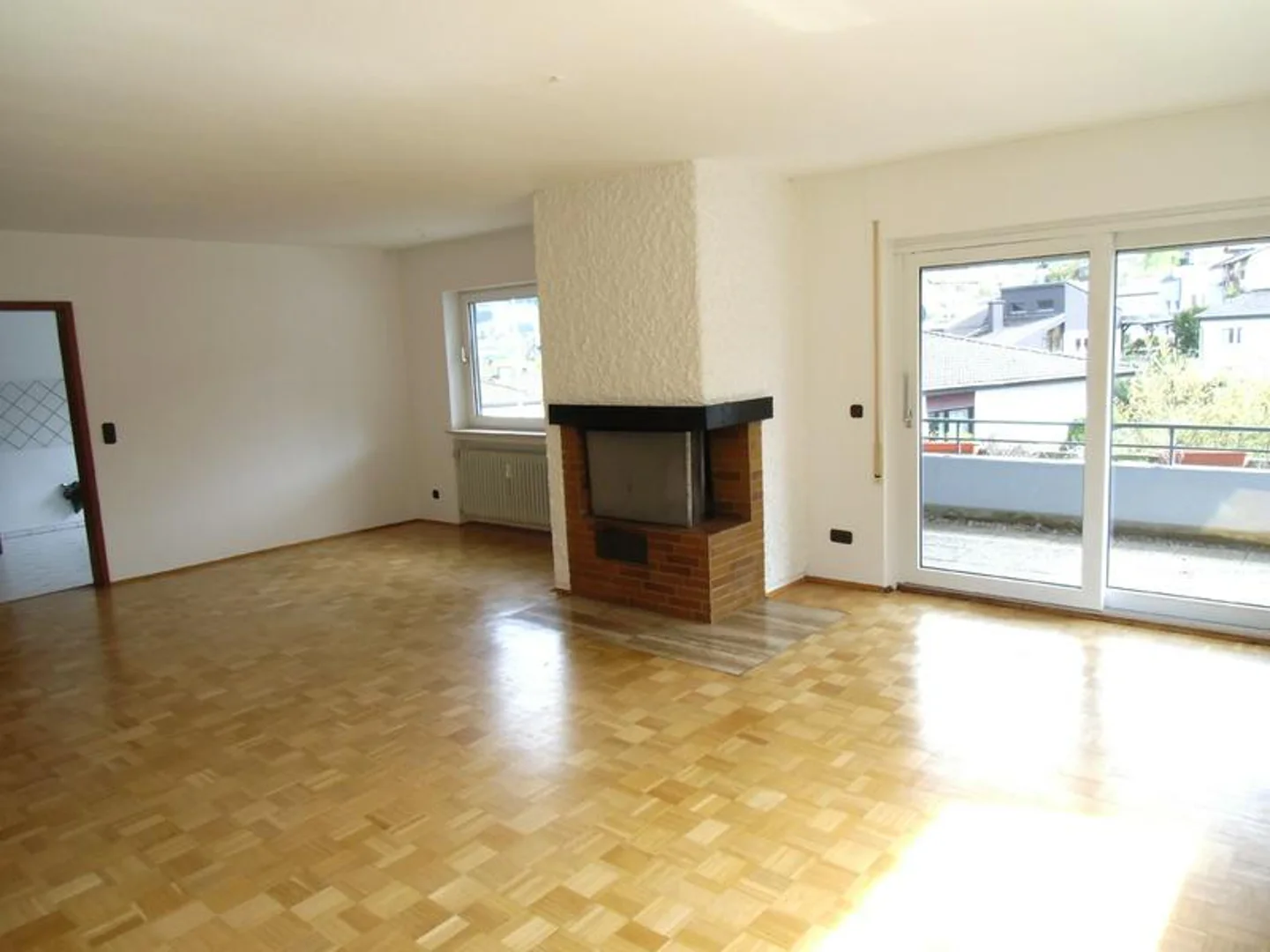 Großzügiges Wohnen mit guter Anbindung nach Siegen & Winsdorf - Photo 2