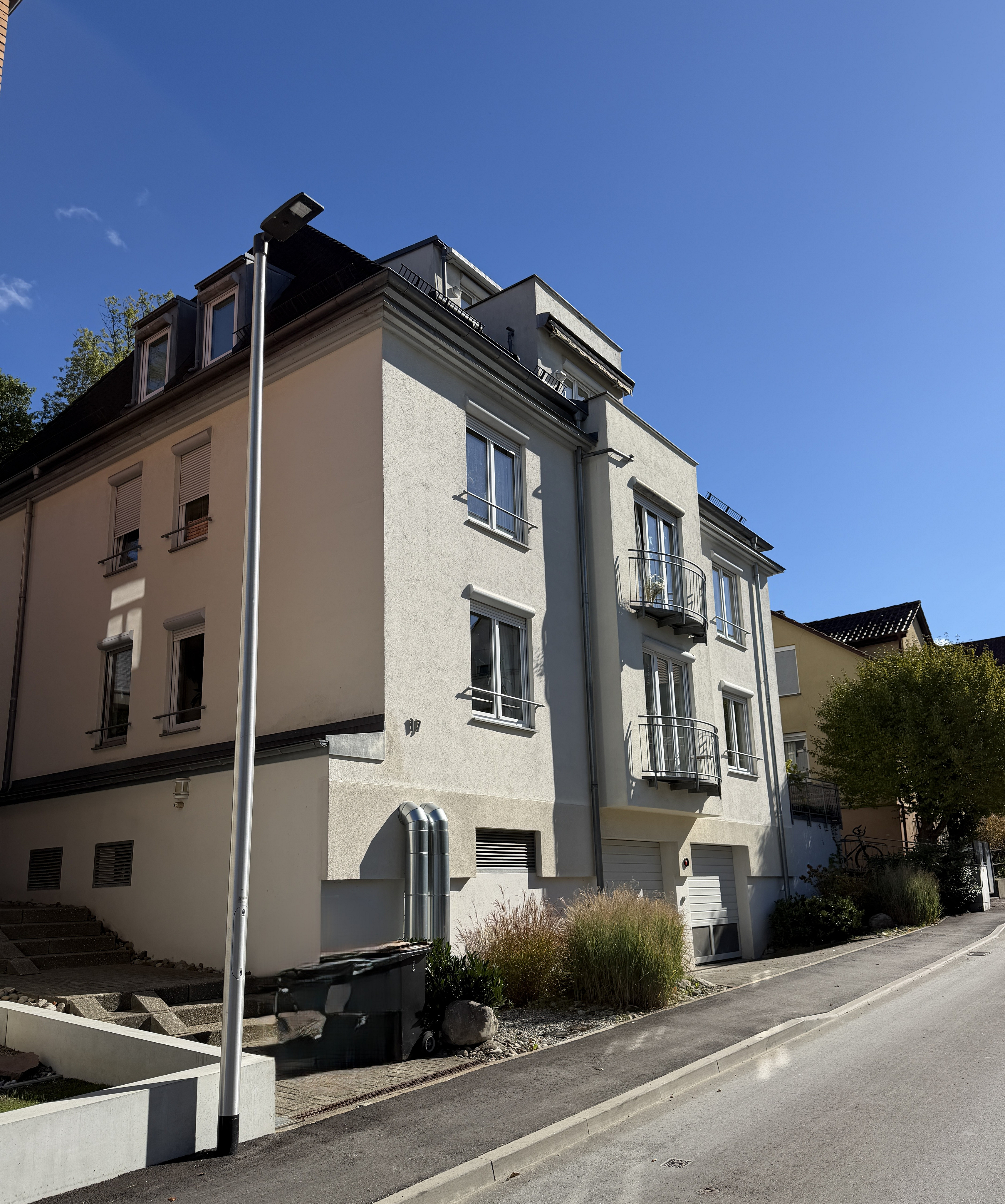 Exklusive 5,5-Zimmer-Wohnung in Ravensburg mit 26-m²-Terrasse, Garten, Balkon, vier Schlafzimmern und hochwertiger Modernisierung – stilvolles Wohnen in bester Lage