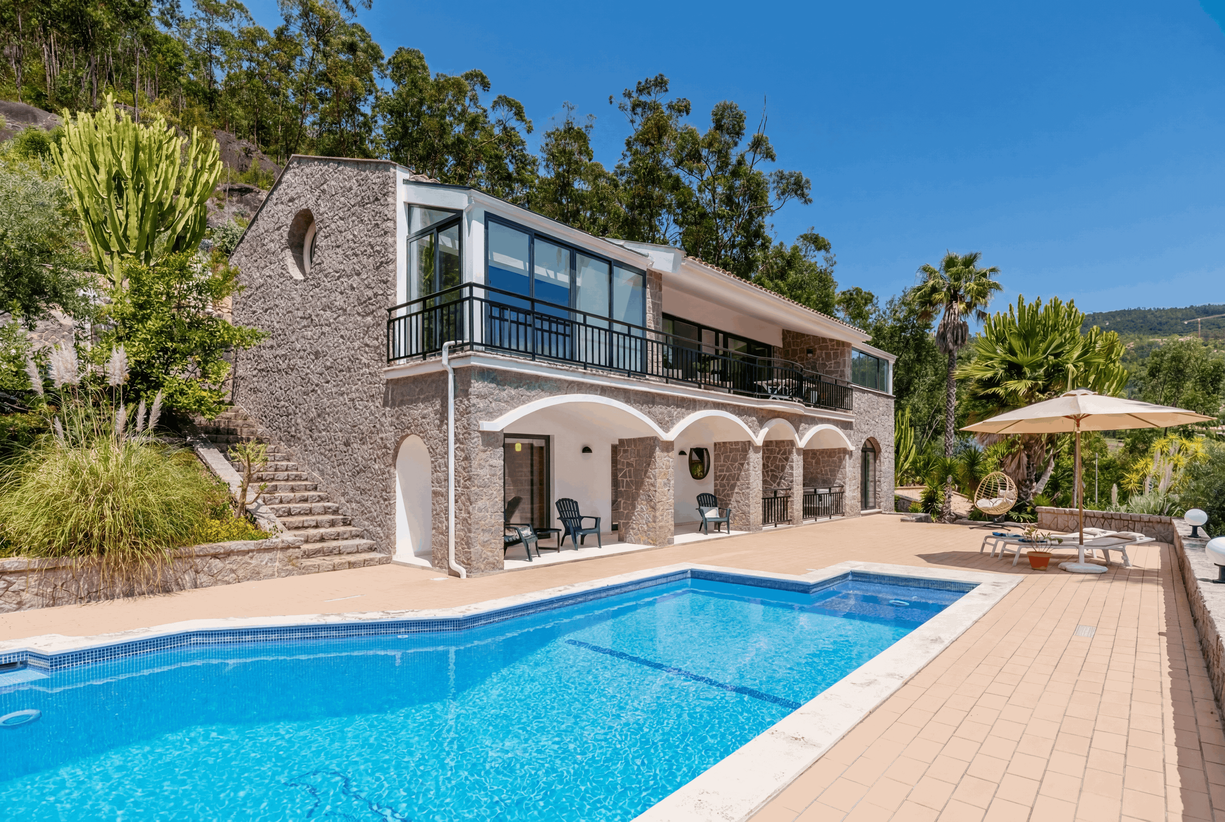 Außergewöhnliche Monchqiue-Villa mit Meerblick