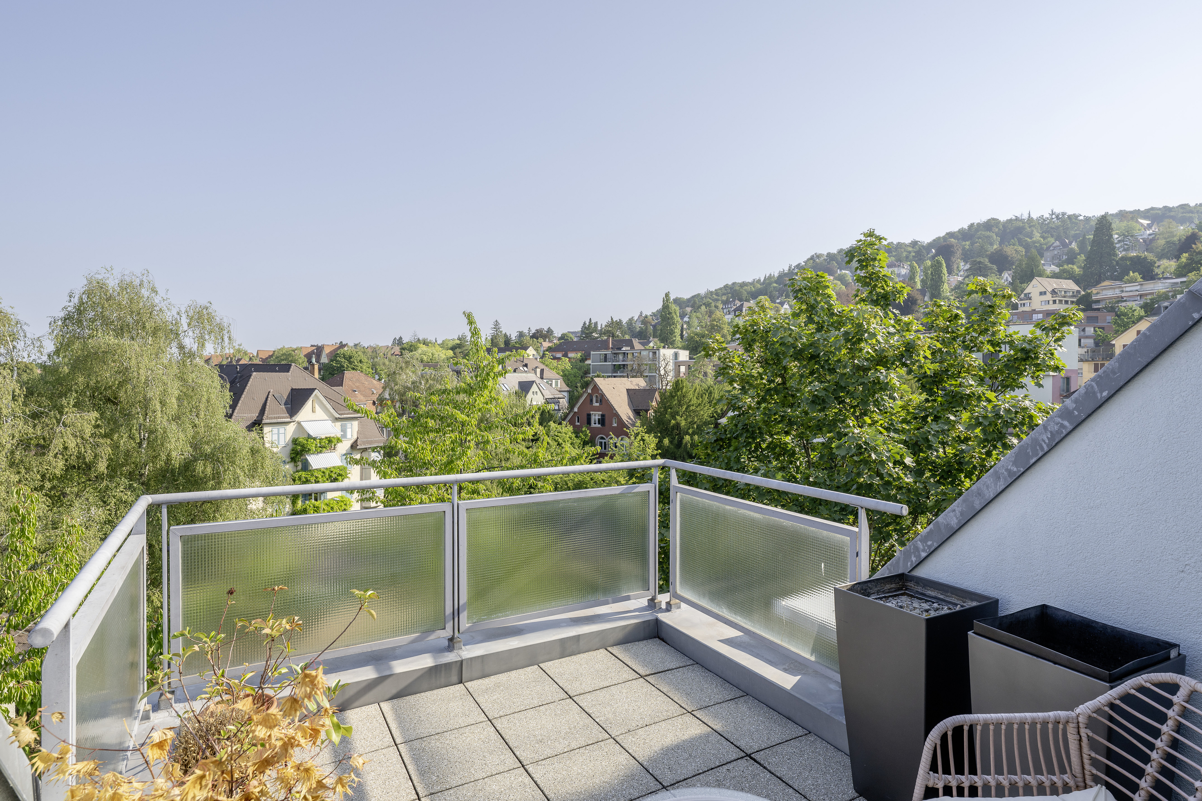 Charming Apartment with Two Terraces at Rigiplatz