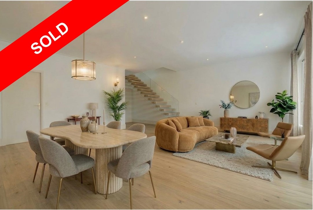 Maisonette-Wohnung T3+1 in Praia da Rocha – erste Meereslinie