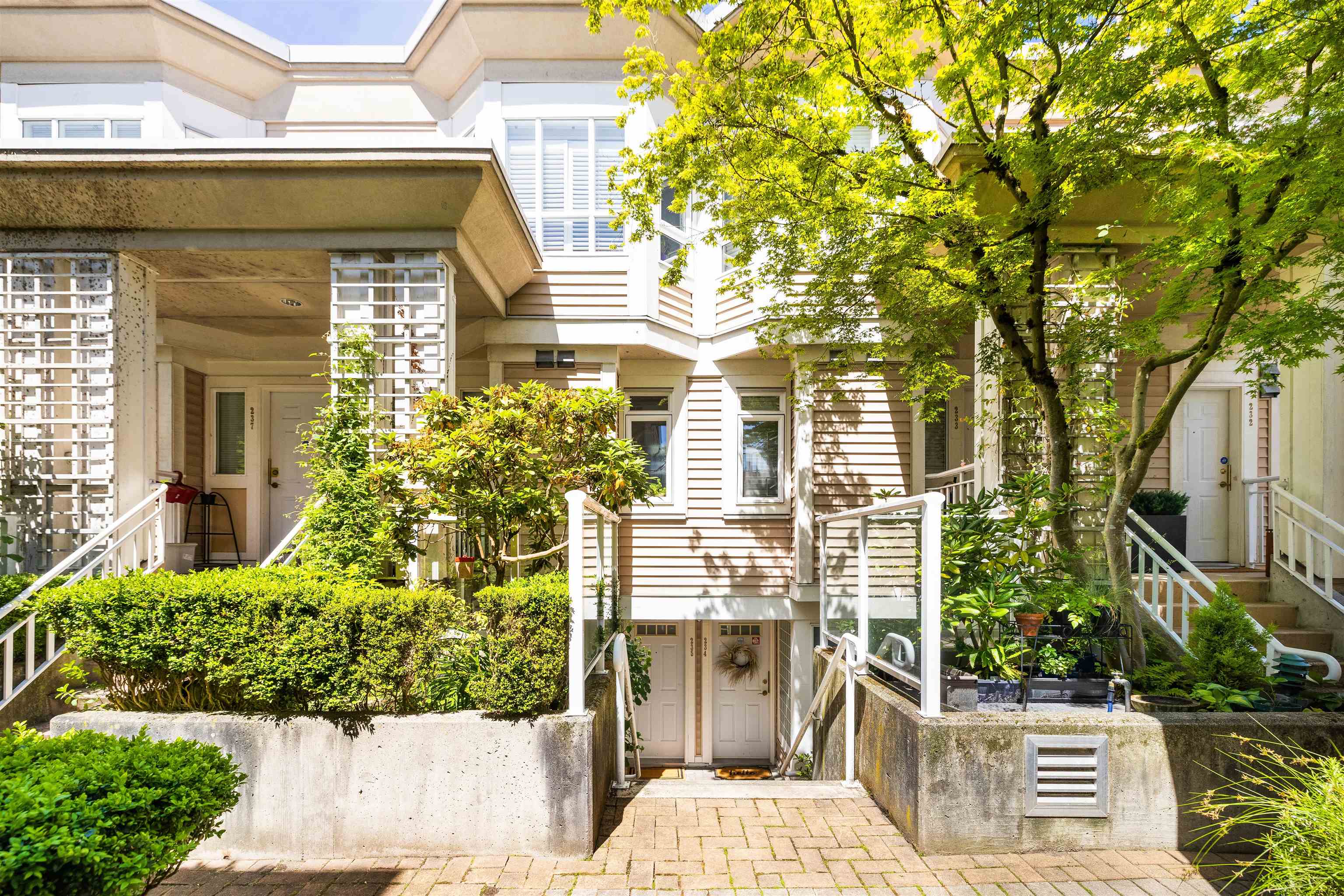 Private Patio, Designer Updates & the Ultimate Location