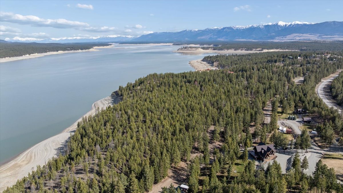 7 Acres Of Privacy And Natural Beauty