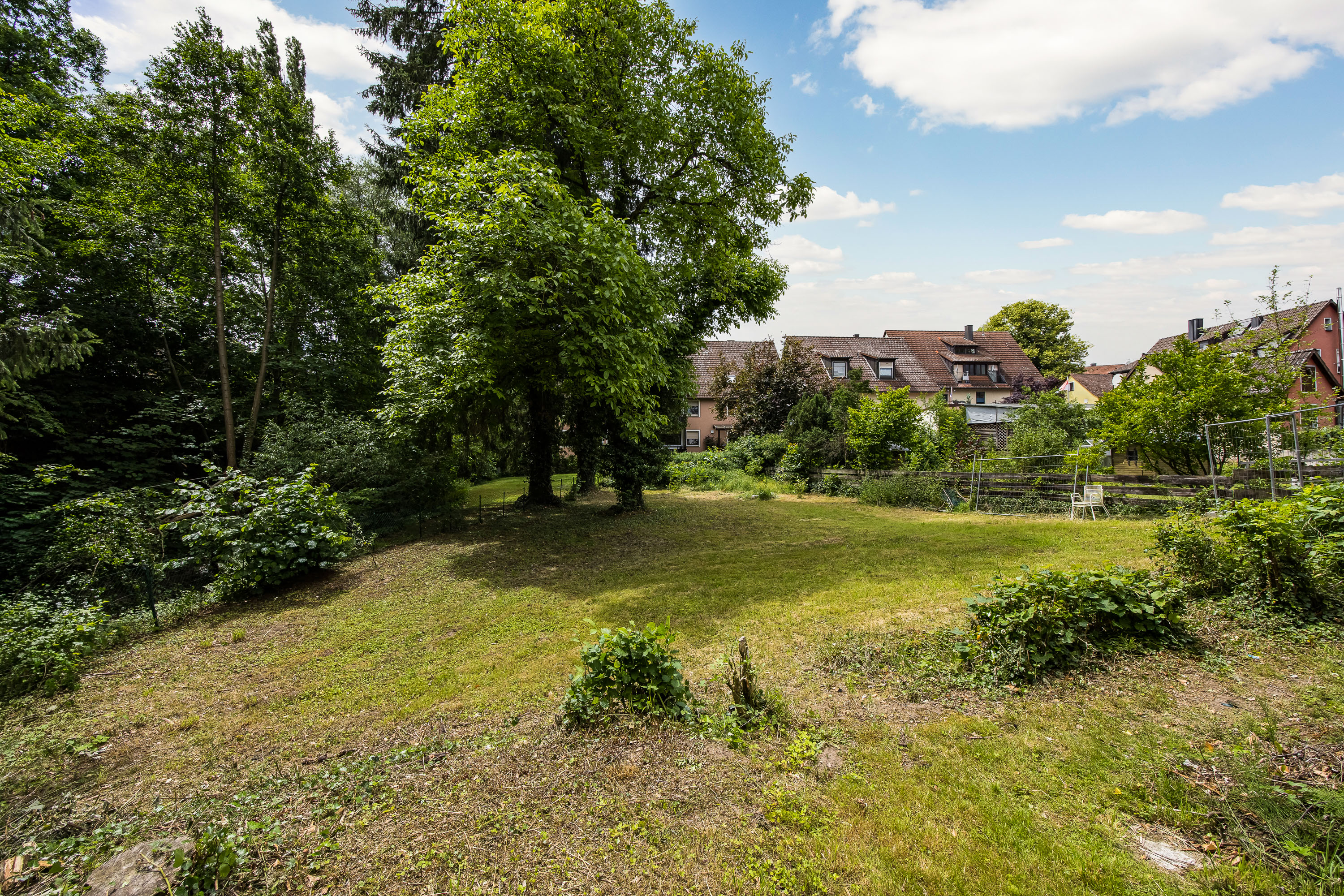 Großzügiges Grundstück mit unverbaubarem Grünblick