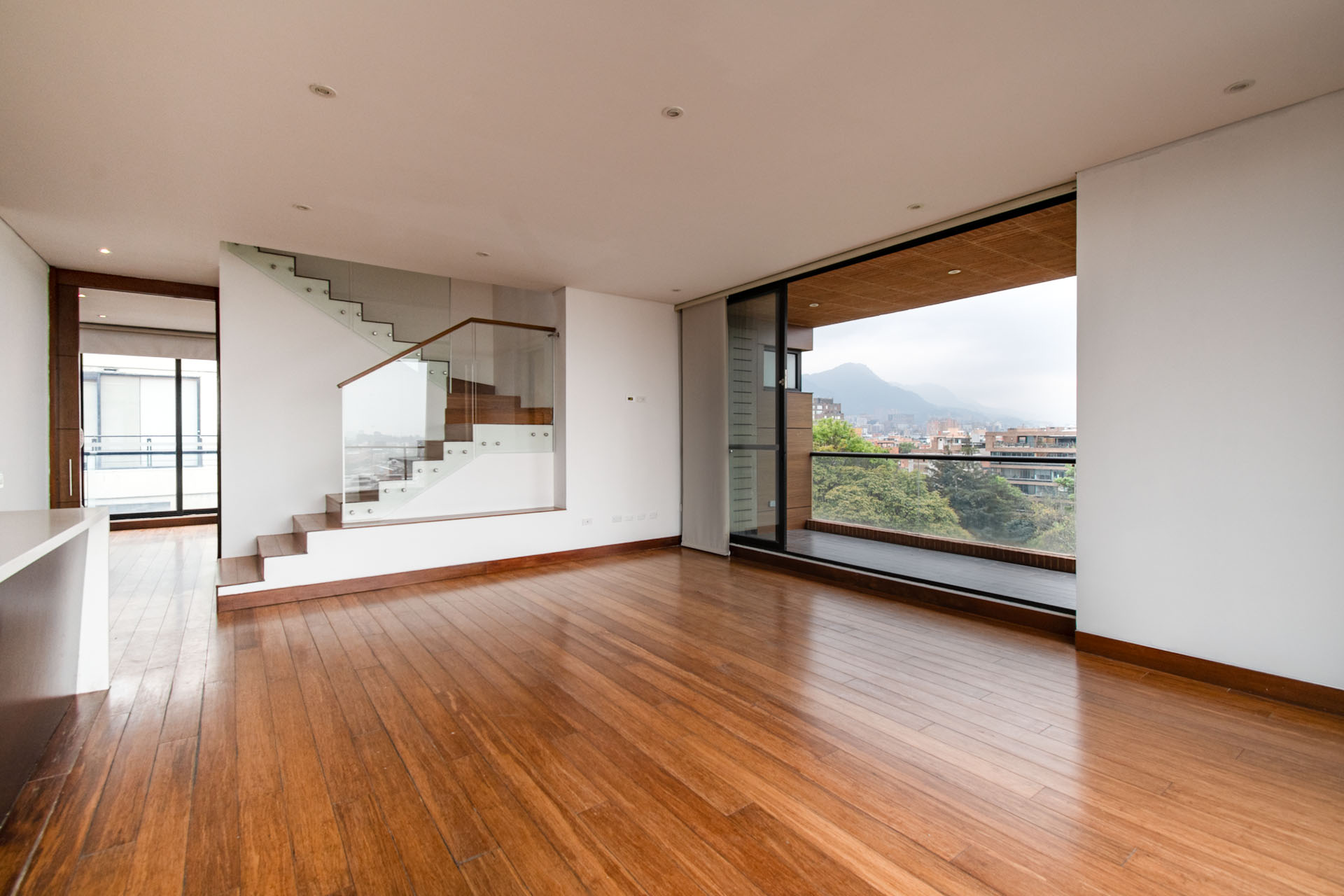 Penthouse con terraza para venta en Virrey
