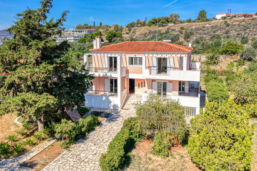 Seaside 4-Bedroom villa on a 2,000 sqm plot in Drepano, Nafplio