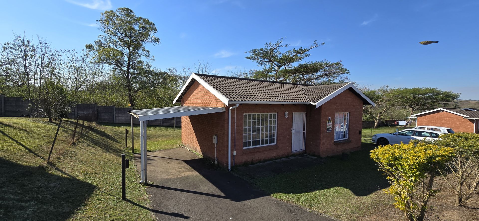 Charming Starter Home in Secure Complex Setting