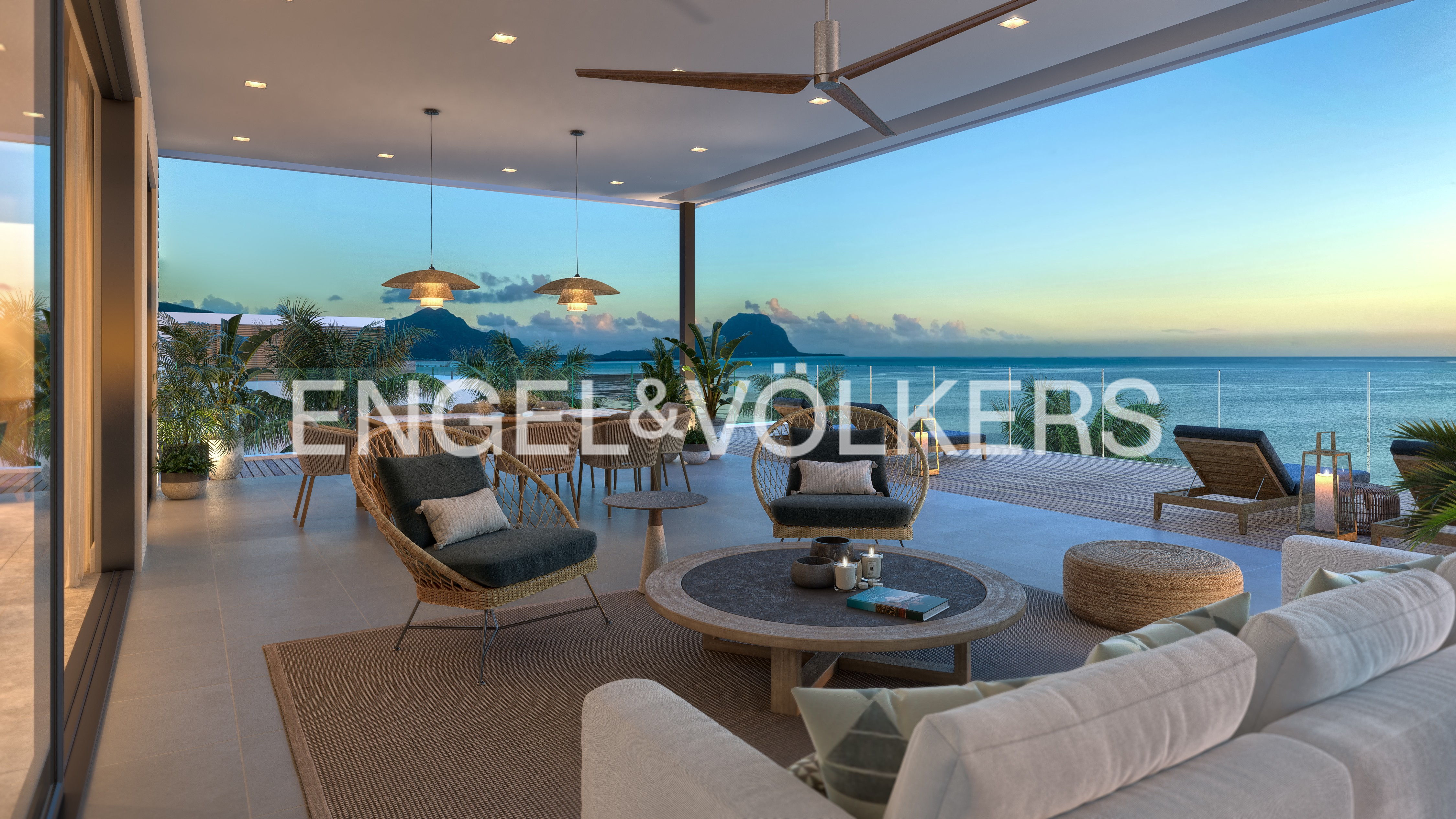 Luxurious Oceanfront Penthouse in Black River, Mauritius