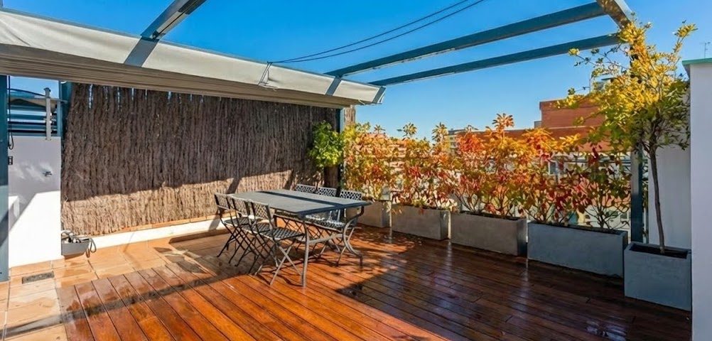 Luxury furnished penthouse with terrace for rent. Short Term